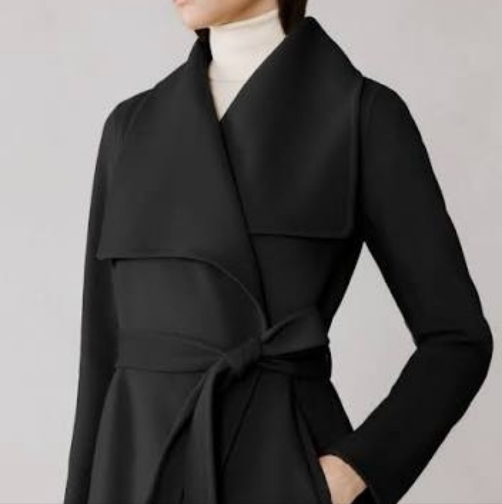 FOREVER 21 Black Robe/Wrap Women's Coat